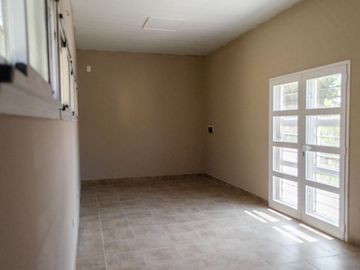 VENTA CASA A ESTRENAR EN CORRIENTES CAPITAL.