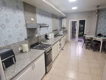 VENTA CASA PREMIUM 4 DORM BARRIO SUR C/RENTA