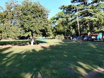 VENTA  DE LOTE,  CON VIVIENDAS. .
