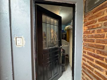 Casa 6 amb PATIO y TERRAZA  A reciclar! L. Mirador