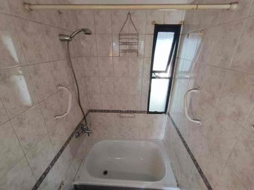 Venta Dpto 3 Amb 2 piso x Escalera Tesei CREDITO