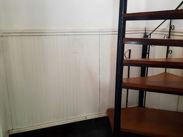 Venta Casa 4 Amb en Esquina con Quincho y Jardín