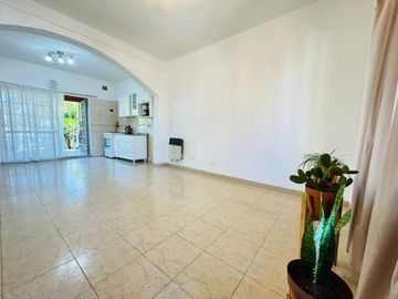 VENTA CASA 3 AMBIENTES ITUZAINGO PARQUE Y COCHERA