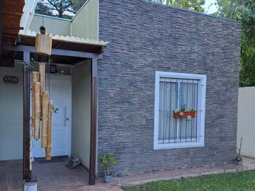 VENTA CASA  4 AMBIENTES GRAL RODRIGUEZ APTO CREDIT