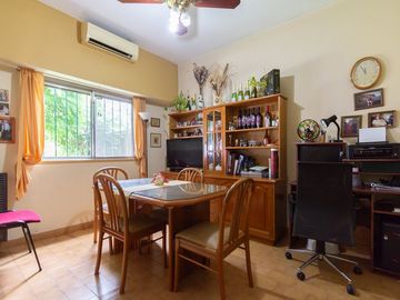 VENTA CASA 5 AMBIENTES GRAN PARQUE CASTELAR NORTE