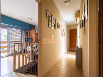 VENTA CASA 5 AMBIENTES GRAN PARQUE CASTELAR NORTE