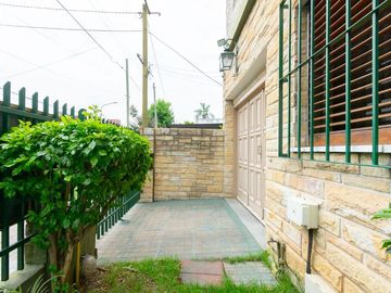 VENTA CASA 5 AMBIENTES GRAN PARQUE CASTELAR NORTE