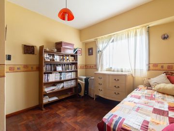 VENTA CASA 5 AMBIENTES GRAN PARQUE CASTELAR NORTE