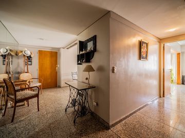 DEPTO 5 AMBIENTES EN VENTA EN PALERMO CON COCHERA