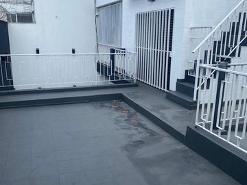 Venta casa de 6 ambientes en Devoto
