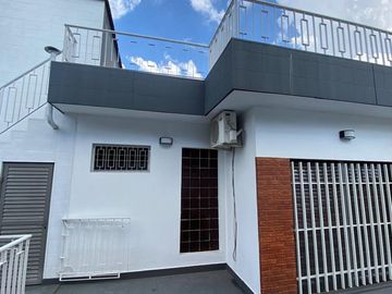 Venta casa de 6 ambientes en Devoto