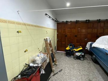 Venta casa de 6 ambientes en Devoto