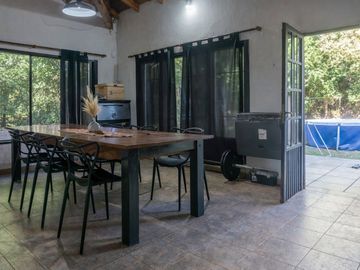 CASA 4 DORMITORIOS EN VENTA , CITY BELL.