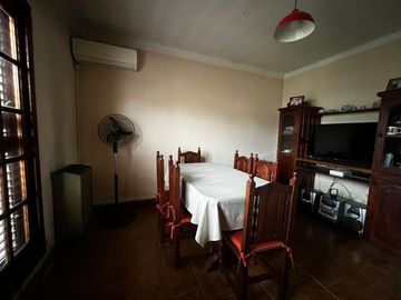 CASA 2 DORMITORIOS EN VENTA EN DOLORES CON GARAGE
