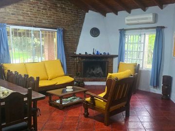 Alquiler de Casa Quinta en Parque Juralo