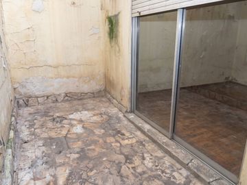 CASA 9 AMB. VENTA EN PQE PATRICIOS CON TERRAZA