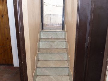 CASA 9 AMB. VENTA EN PQE PATRICIOS CON TERRAZA