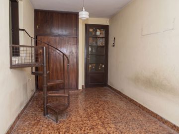 CASA 9 AMB. VENTA EN PQE PATRICIOS CON TERRAZA