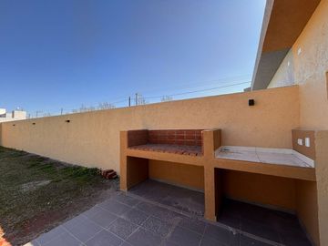 VENTA CASA A ESTRENAR PALMARES 3