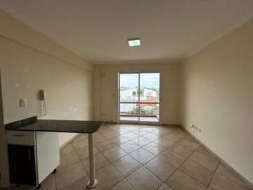VENTA DEPARTAMENTO RAMOS MEJIA 2 AMBIENTES