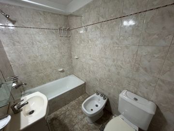 VENTA DEPARTAMENTO RAMOS MEJIA 2 AMBIENTES