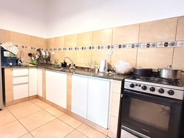 VENTA PH ALTA CORDOBA  3 DORMITORIOS CON COCHERA