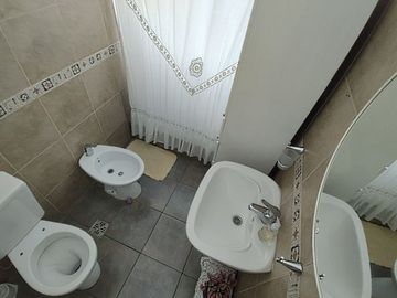 VENTA PH 2 AMBIENTES LOCAL/QUINCHO PADUA