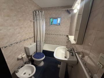 CASA EN VENTA 4 AMBIENTES EN ITUZAINGÓ NORTE