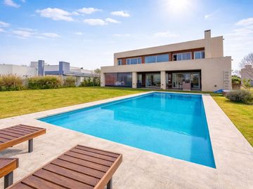 VENTA CASA 5 AMB PREMIUM TERRAVISTA GRAL RODRIGUEZ