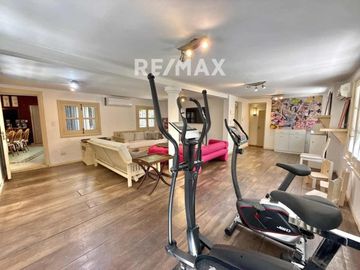 VENTA CASA 6 dormitorios PACHECO pileta y parque