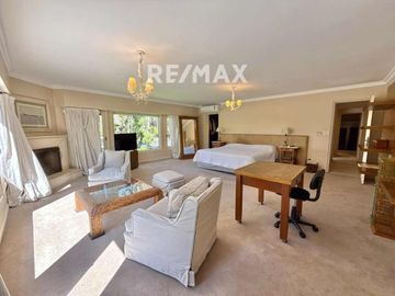 VENTA CASA 6 dormitorios PACHECO pileta y parque
