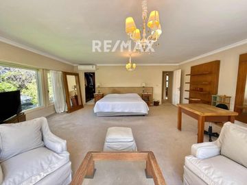 VENTA CASA 6 dormitorios PACHECO pileta y parque