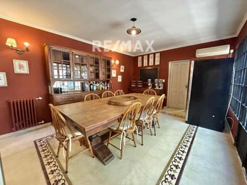 VENTA CASA 6 dormitorios PACHECO pileta y parque