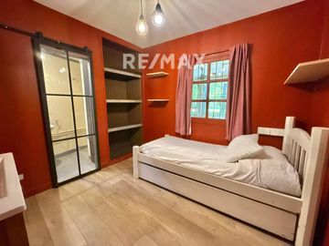 VENTA CASA 6 dormitorios PACHECO pileta y parque