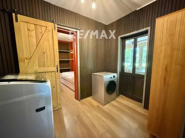 VENTA CASA 6 dormitorios PACHECO pileta y parque