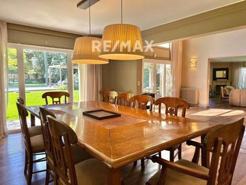 VENTA CASA 6 dormitorios PACHECO pileta y parque