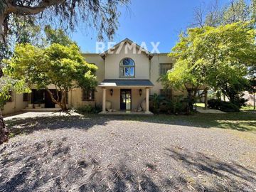 VENTA CASA 6 dormitorios PACHECO pileta y parque