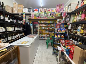 VENTA CASA+DPTO+PILETA CALLE SAN MARTIN LAS HERAS