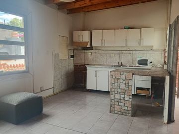 Venta Casa con Dpto en Bombal Sur ideal Inversión