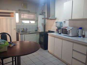 Venta Casa con Dpto en Bombal Sur ideal Inversión