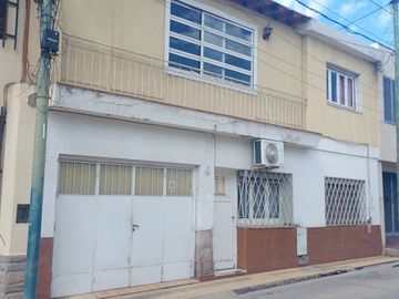 Venta Casa con Dpto en Bombal Sur ideal Inversión