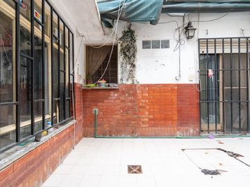 CASAS PASILLO EN VENTA 3 DORMITORIOS B. LOURDES