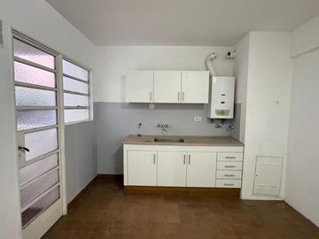 EN VENTA DEPARTAMENTO DOS DORMITORIOS ZONA CENTRO
