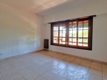 VENTA 2 CASAS EN UN LOTE-IDEAL VIVIR Y ALQUILAR!