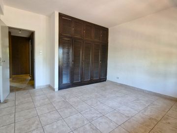 VENTA 2 CASAS EN UN LOTE-IDEAL VIVIR Y ALQUILAR!