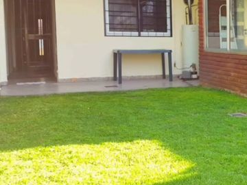 VENTA 2 CASAS EN UN LOTE-IDEAL VIVIR Y ALQUILAR!