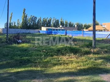 EN VENTA TERRENO 427m2 | CINCO SALTOS