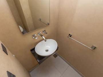 VENTA CON RENTA DPTO MONO/2 AMB RECOLETA 45 MTS