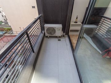 VENTA CON RENTA DPTO MONO/2 AMB RECOLETA 45 MTS