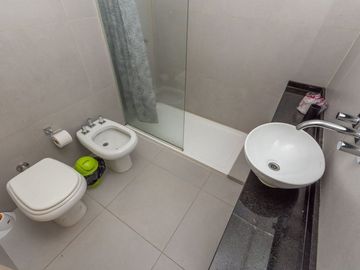 VENTA CON RENTA DPTO MONO/2 AMB RECOLETA 45 MTS